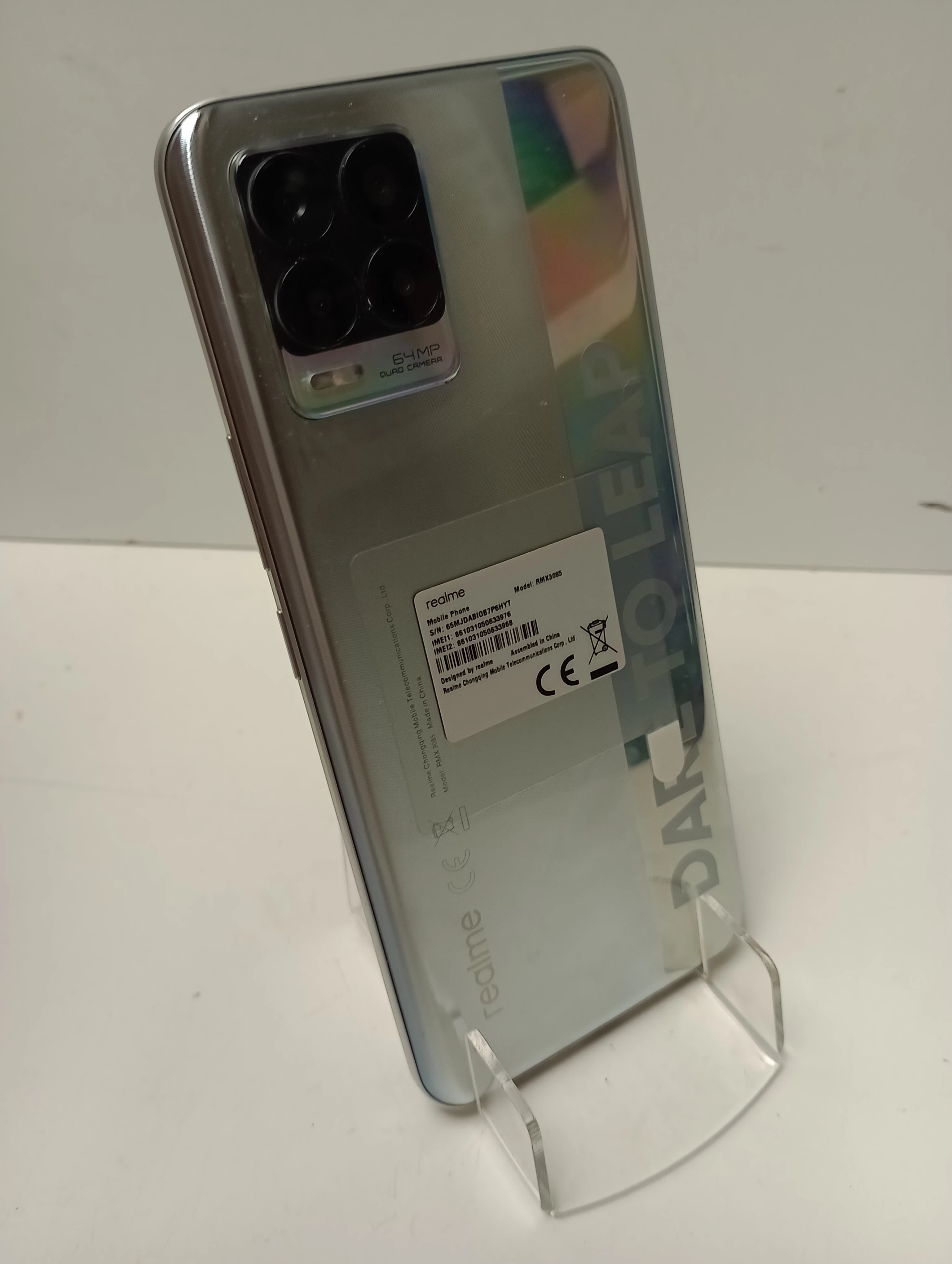 telefon-realme-8-przekatna-ekranu-640
