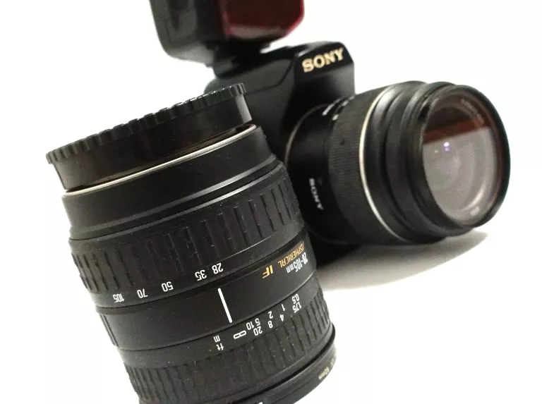 SONY DSLR-A450 / 18-55 MM / 28-105 MM / LAMPA / NISKI PRZEBIEG