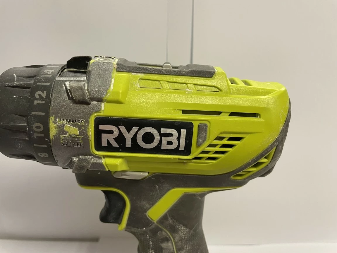 wkretarka-aku-ryobi-r18pd3-szczotki-do-wymiany-rodzaj-silnika-silnik-szczotkowy