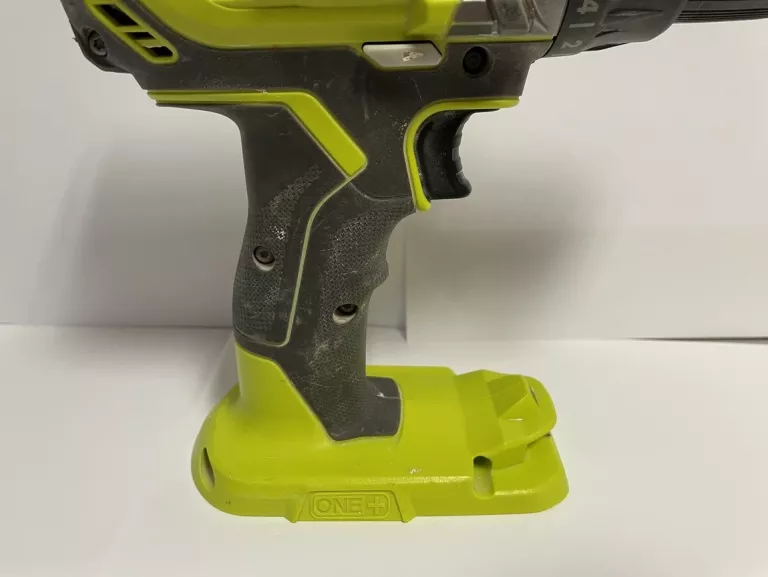 wkretarka-aku-ryobi-r18pd3-szczotki-do-wymiany-zasilanie-akumulatorowe