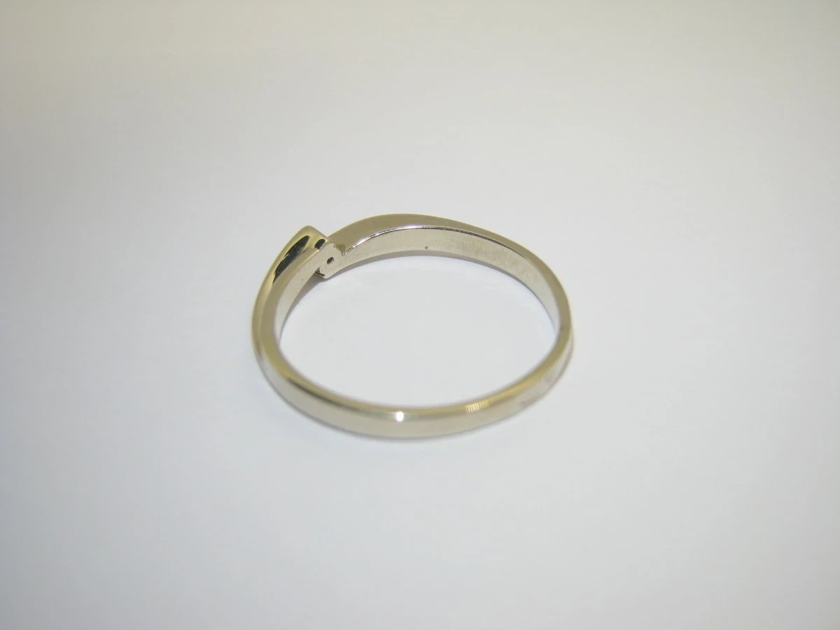 uroczy-pierscionek-z-brylantem-biale-zloto-pr-585-r-9-rodzaj-2205-16