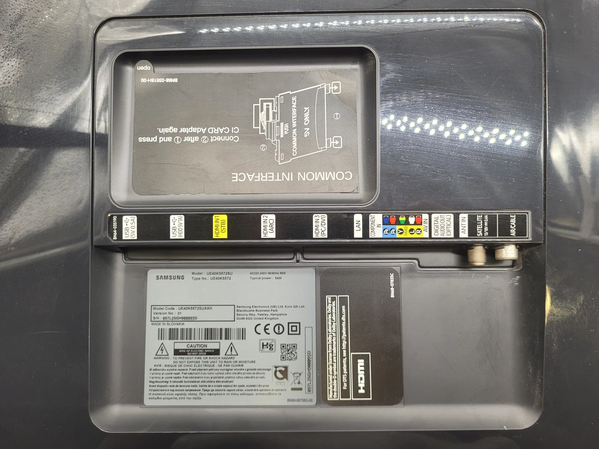 telewizor-samsung-smart-tv-ue40k5572su-40-cali-1920-x-1080-czarny-przekatna-ekranu-cale-40