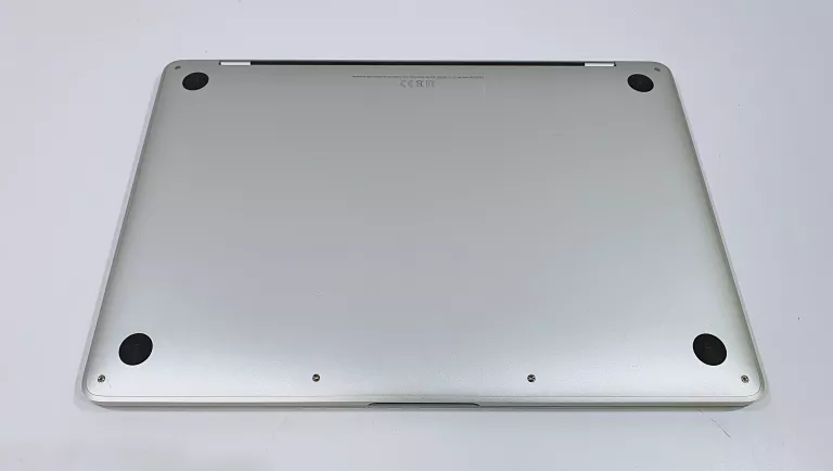 MAC BOOK PRO 13 M2 512/16 GB BARDZO ZADBANY