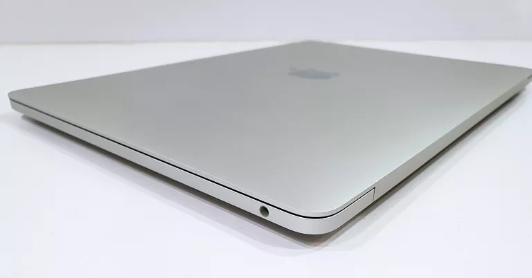 MAC BOOK PRO 13 M2 512/16 GB BARDZO ZADBANY