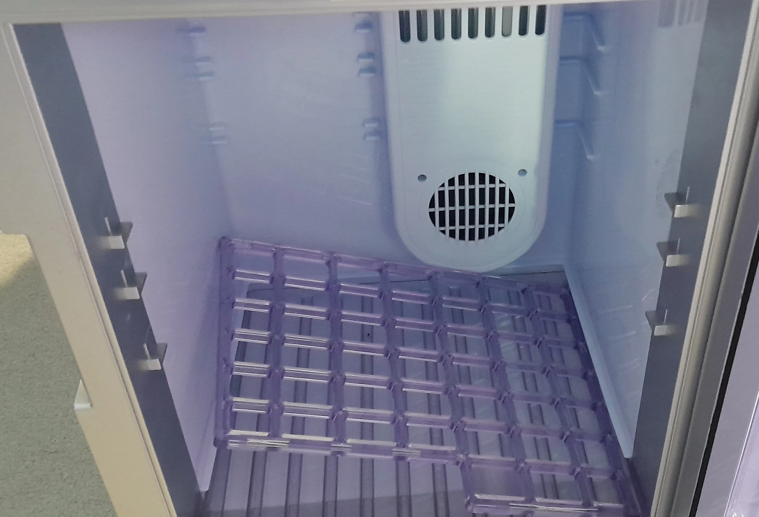 mini-lodowka-camry-cr-8062-20l-lekko-zbita-rodzaj-jednodrzwiowa