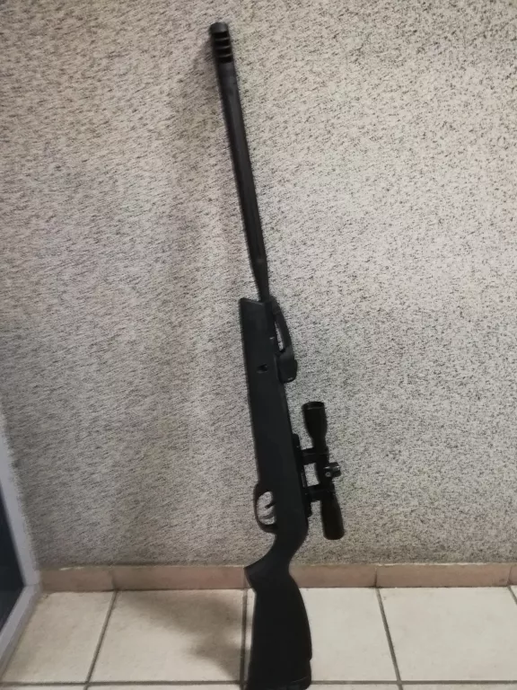 WIATRÓWKA GAMO REPLAY 10 4,5MM Z LUNETĄ