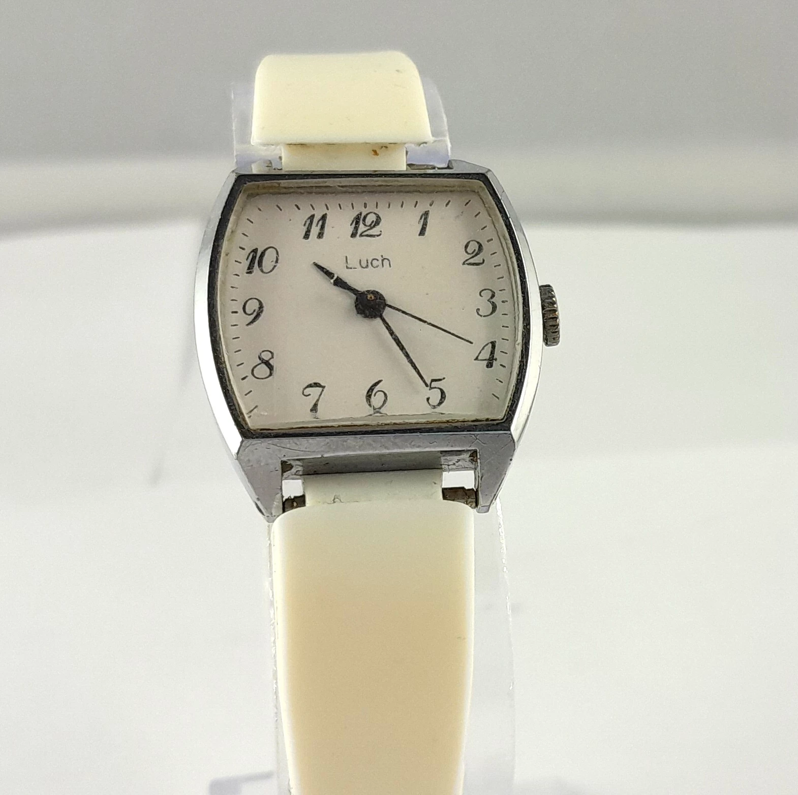 zegarek-lucz-luch-ussr-mechaniczny-wyzwolenia-30-32-szczecin-rs
