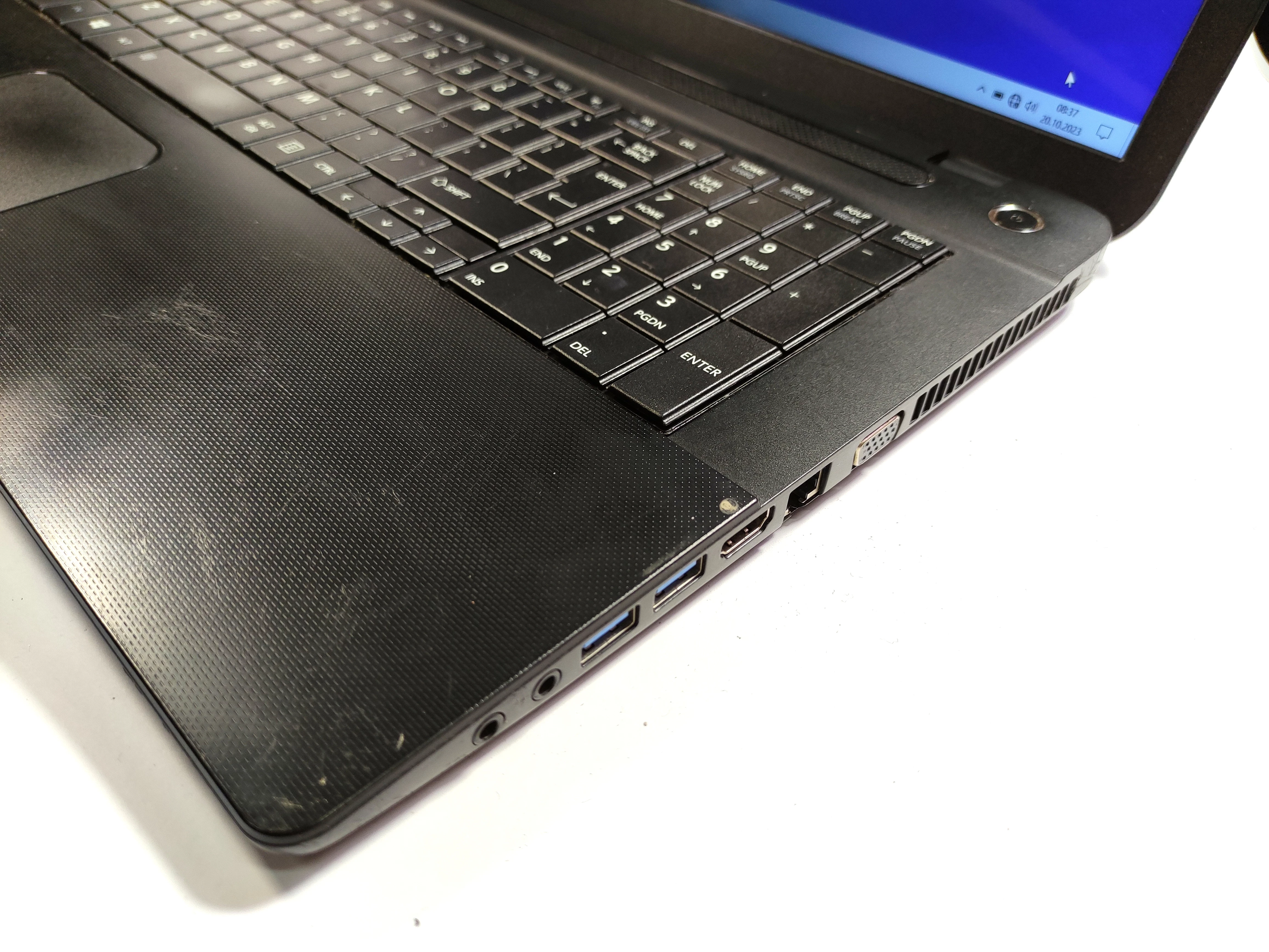 laptop-toshiba-satelite-c70-b-212-ladowarka-stan-uzywany