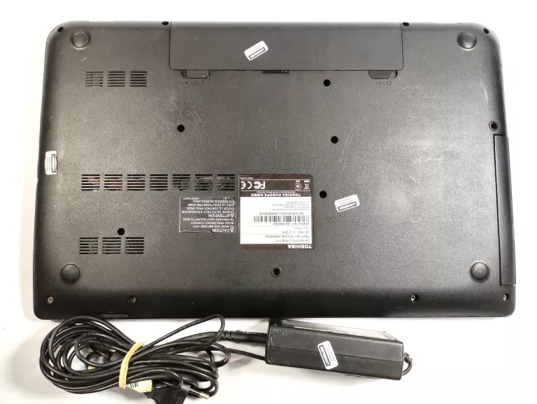 laptop-toshiba-satelite-c70-b-212-ladowarka-przekatna-ekranu-173