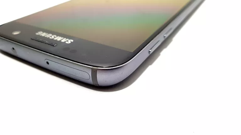 TELEFON SAMSUNG GALAXY S7 USZKODZ,OBECNIE NIE ŁADUJE SIĘ,NIE MOŻNA WŁĄCZYĆ