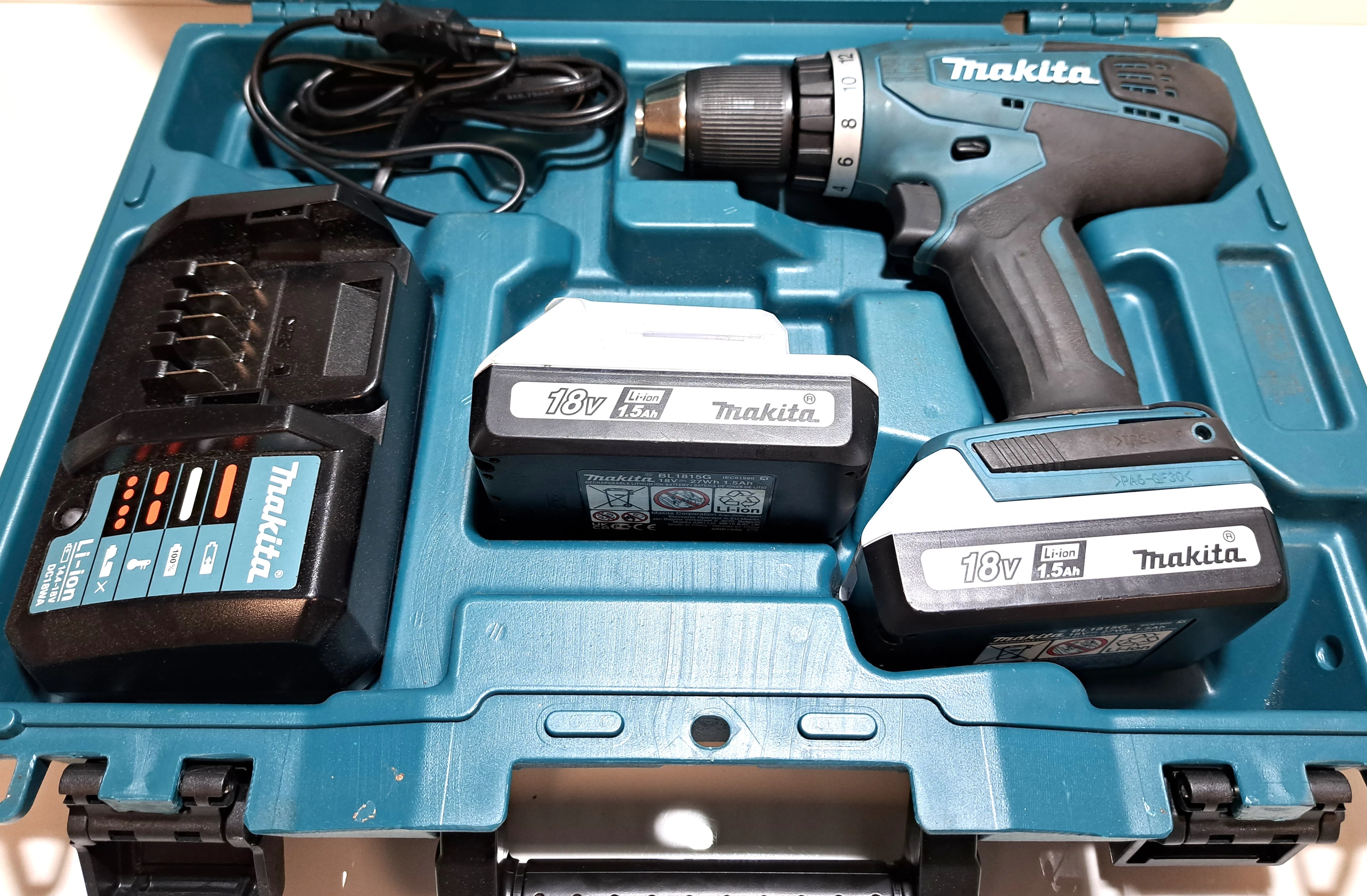 wkretarka-makita-df457dwe-2-aku-ladowarka-stan-powystawowy