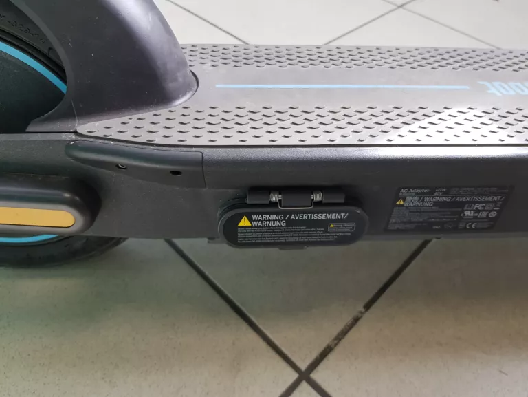 HULAJNOGA NINEBOT BY SEGWAY KICKSCOOTER MAX G30D II