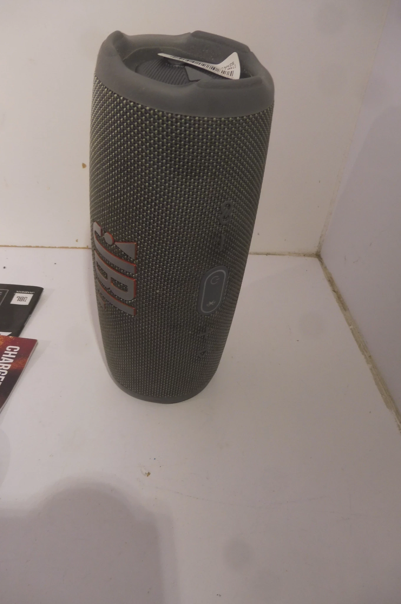 glosnik-jbl-charge-5-szary-kolor-szary