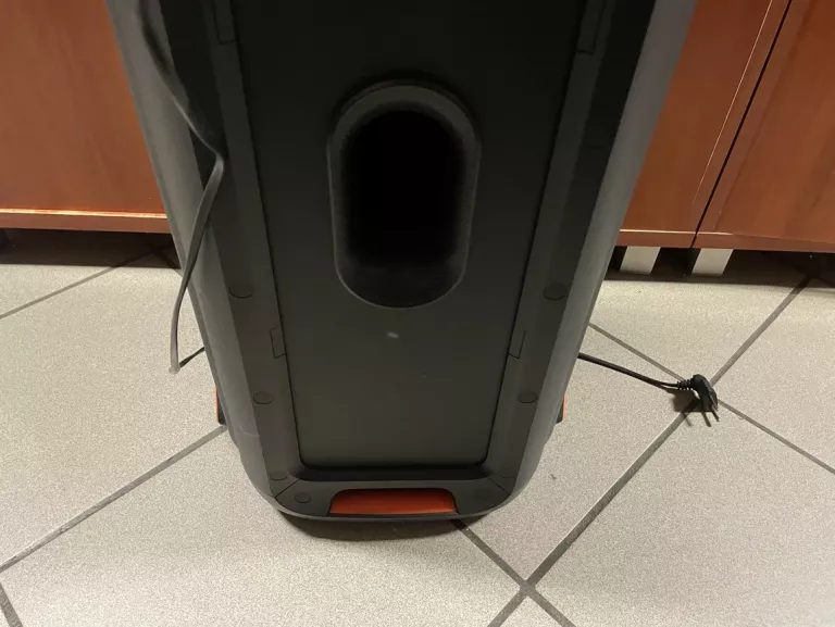 glosnik-przenosny-jbl-partybox-300-czarny-stan-uzywany