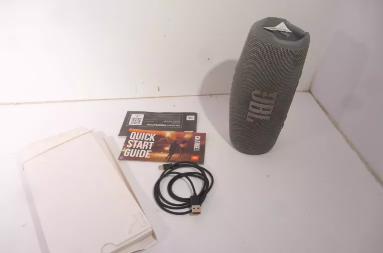 glosnik-jbl-charge-5-szary-funkcje-brak