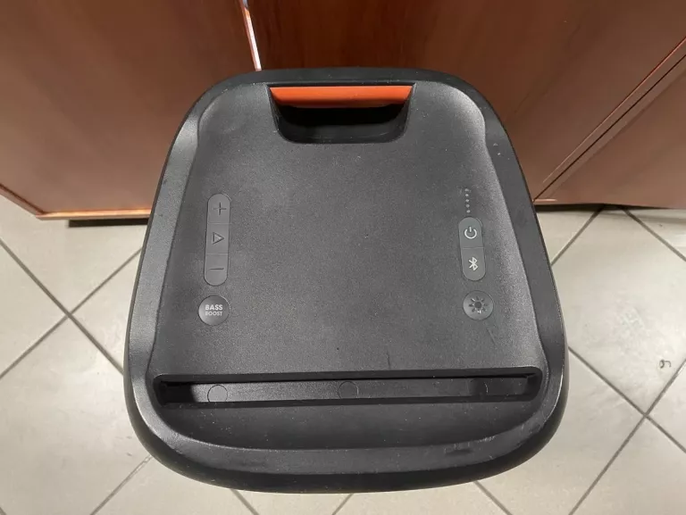 glosnik-przenosny-jbl-partybox-300-czarny-kolor-czarny