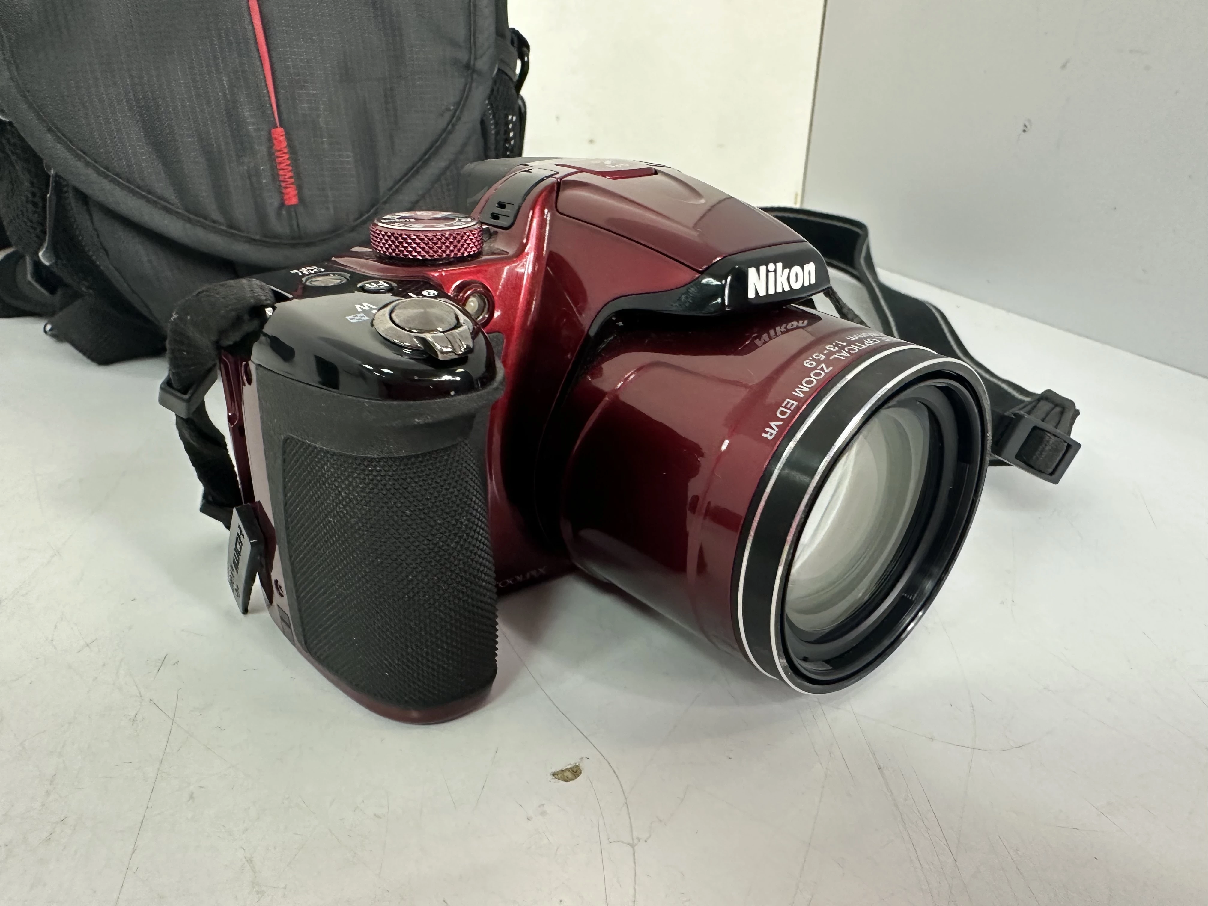 aparat-fotograficzny-nikon-coolpix-p520-stabilizacja-optyczna-obiektywu