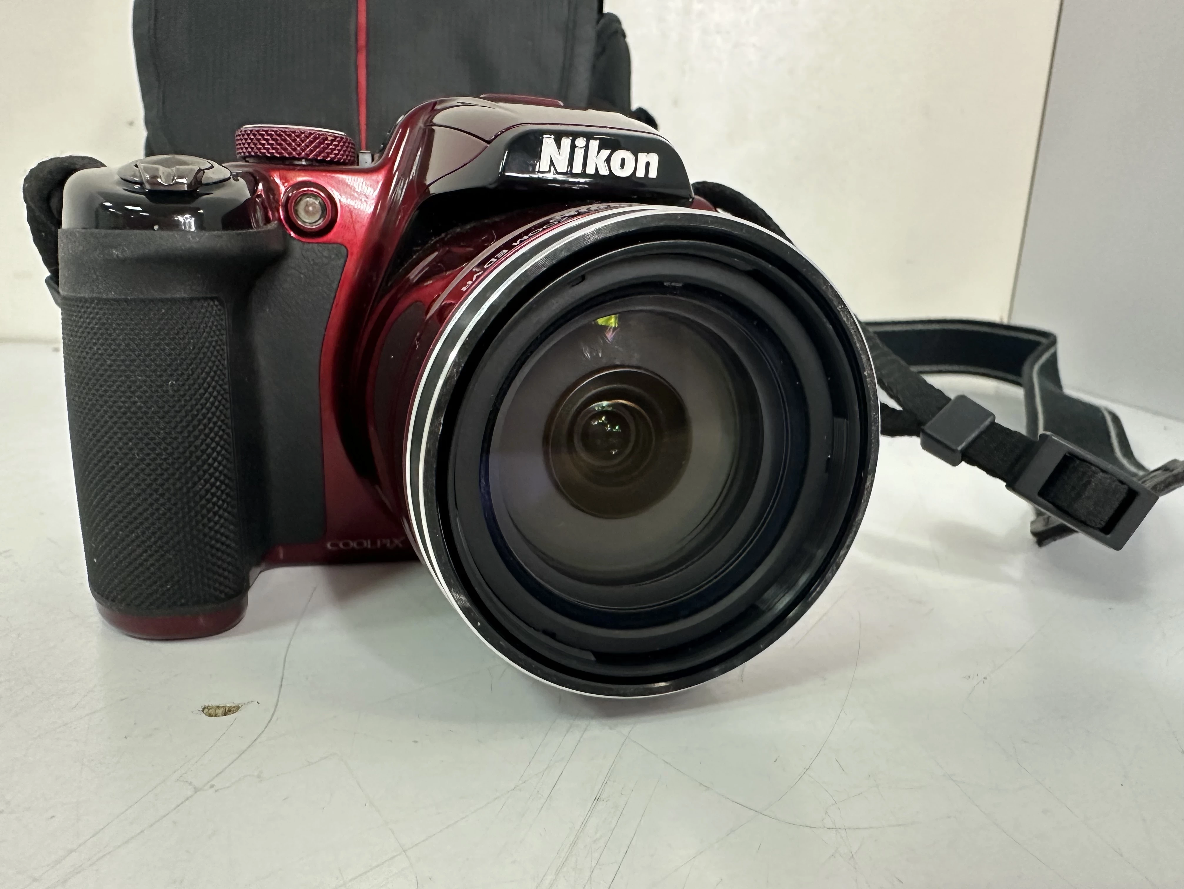 aparat-fotograficzny-nikon-coolpix-p520-jakosc-video-1080p