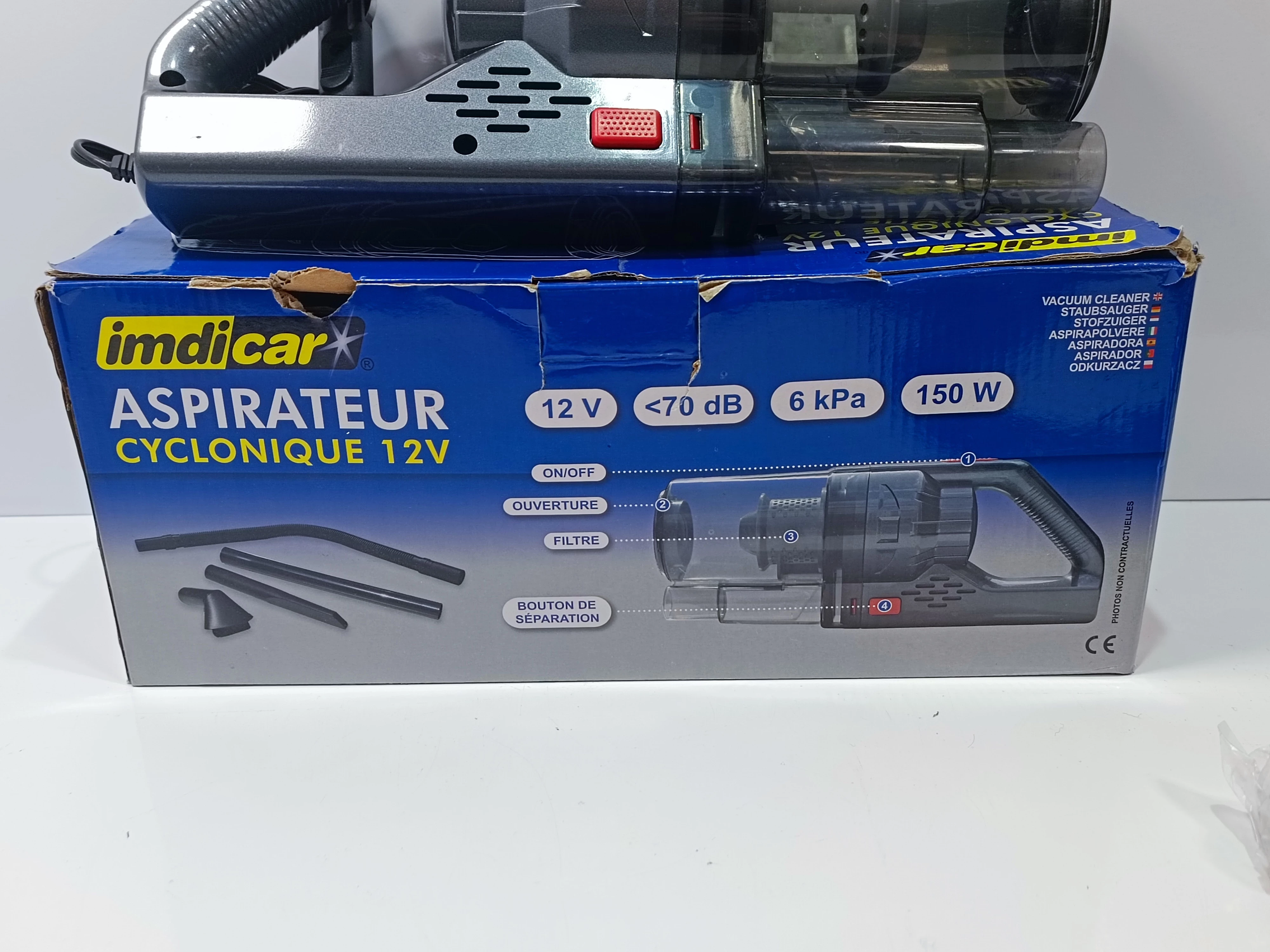 odkurzacz-samochodowy-indicar-kolor-dominujacy-czarny