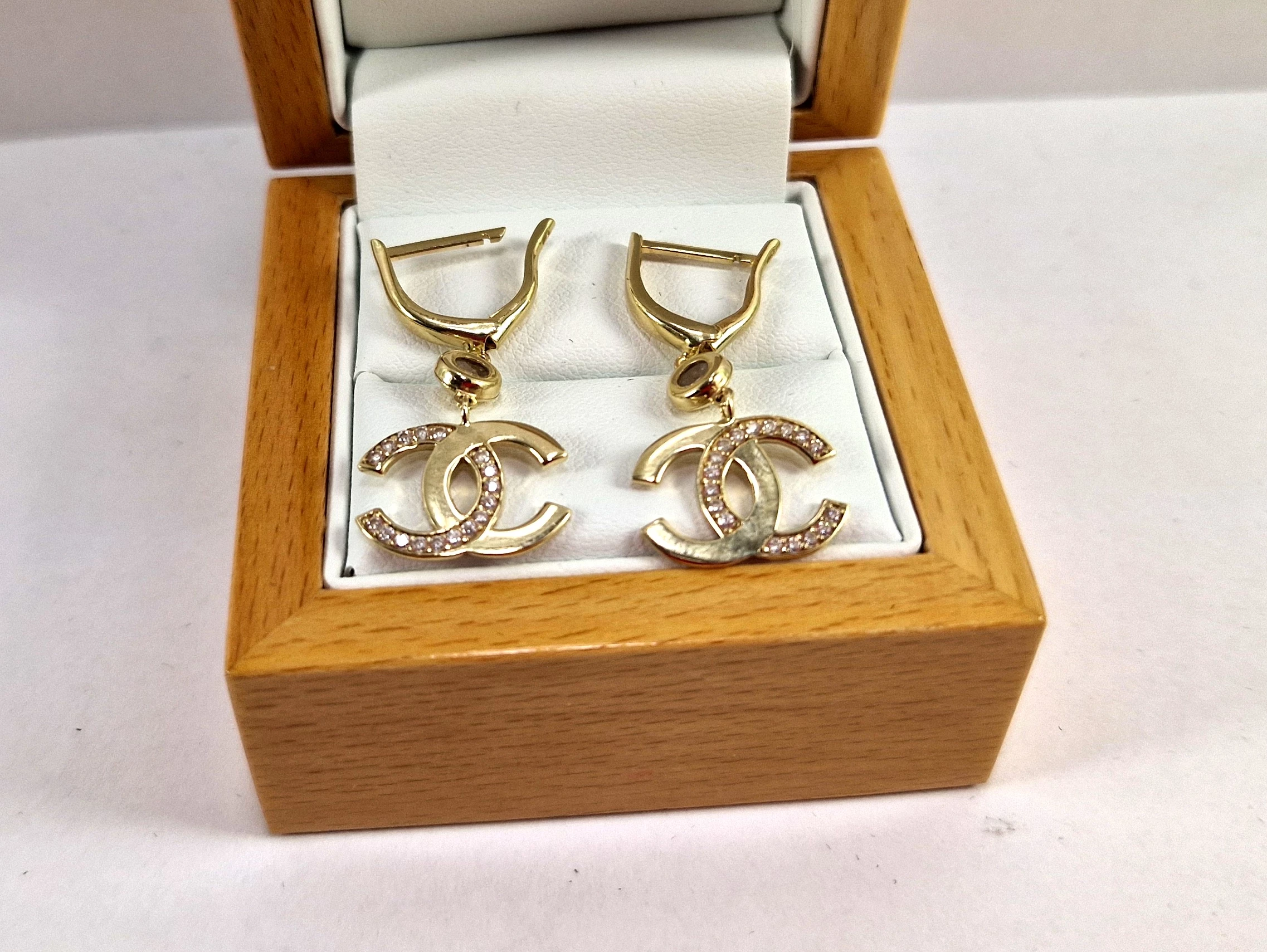 zlote-kolczyki-chanel-z-cyrkoniami-p585-388g-marka-inna-marka