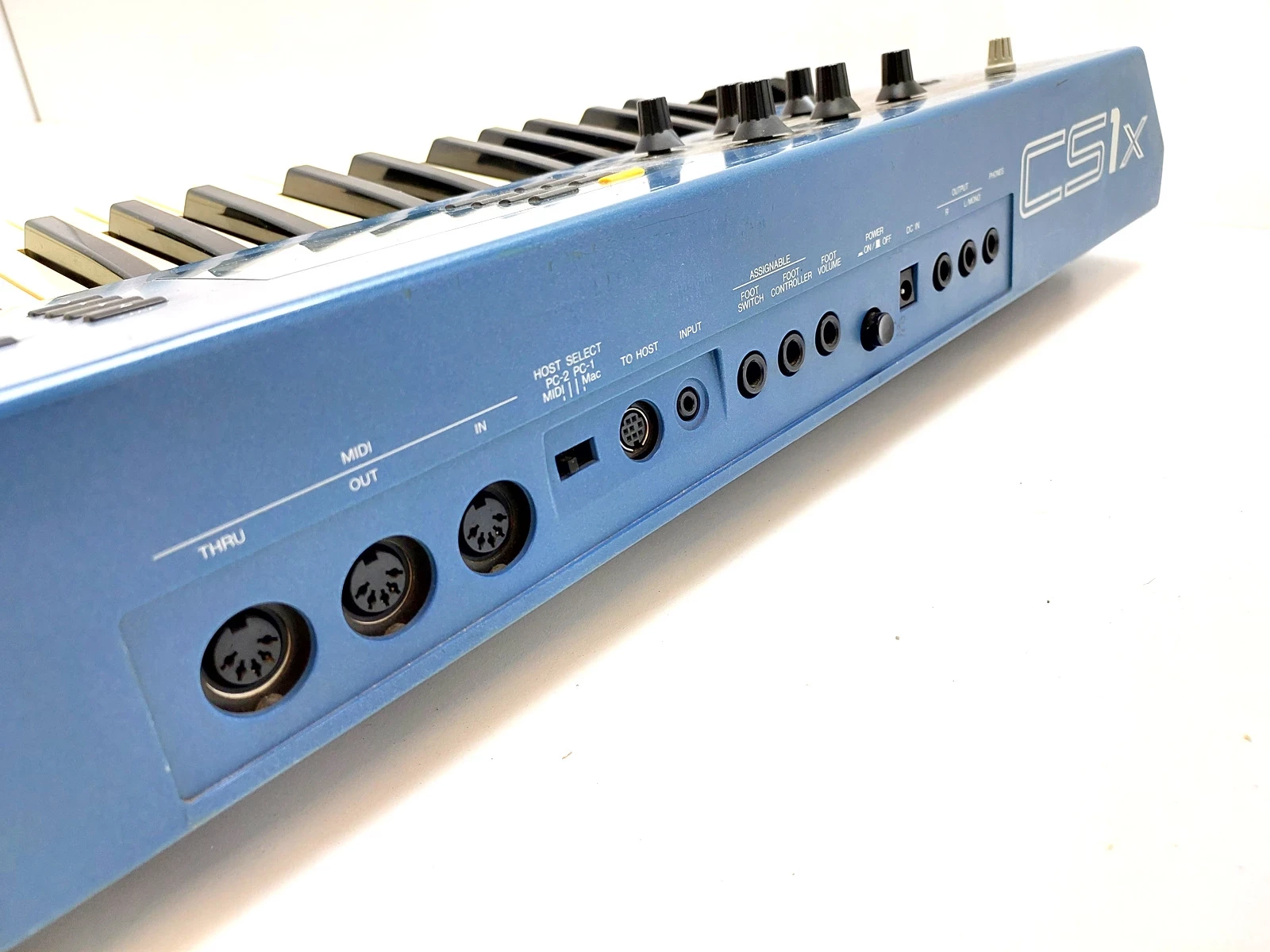 yamaha-cs1x-futeral-stan-uzywany