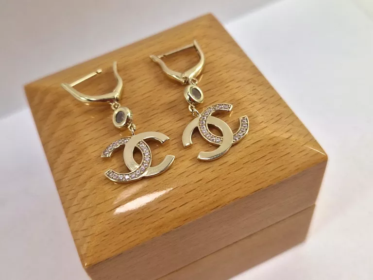 zlote-kolczyki-chanel-z-cyrkoniami-p585-388g-kolor-dominujacy-zloty