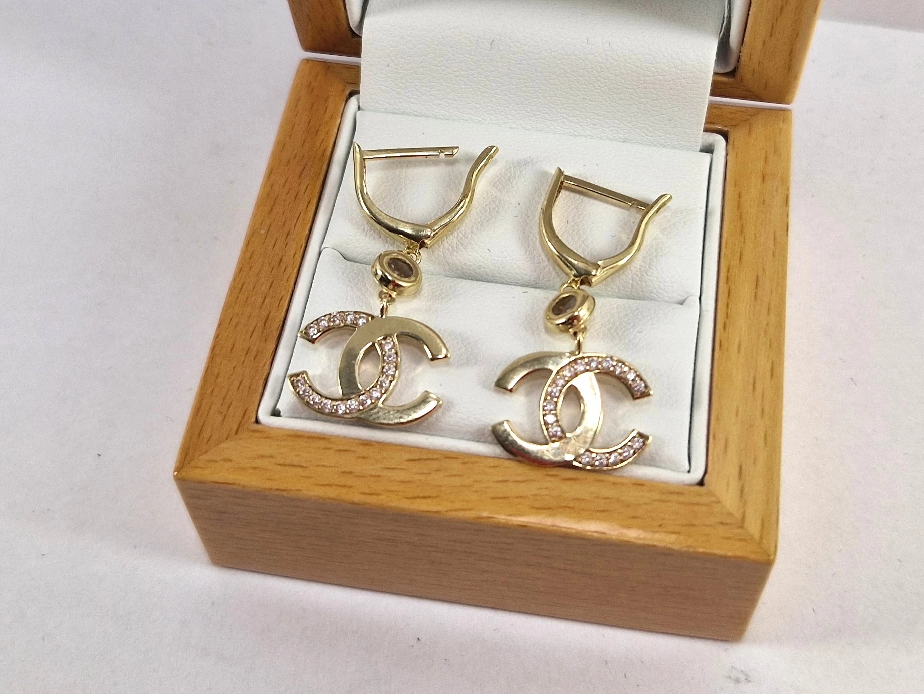 zlote-kolczyki-chanel-z-cyrkoniami-p585-388g-material-zloto