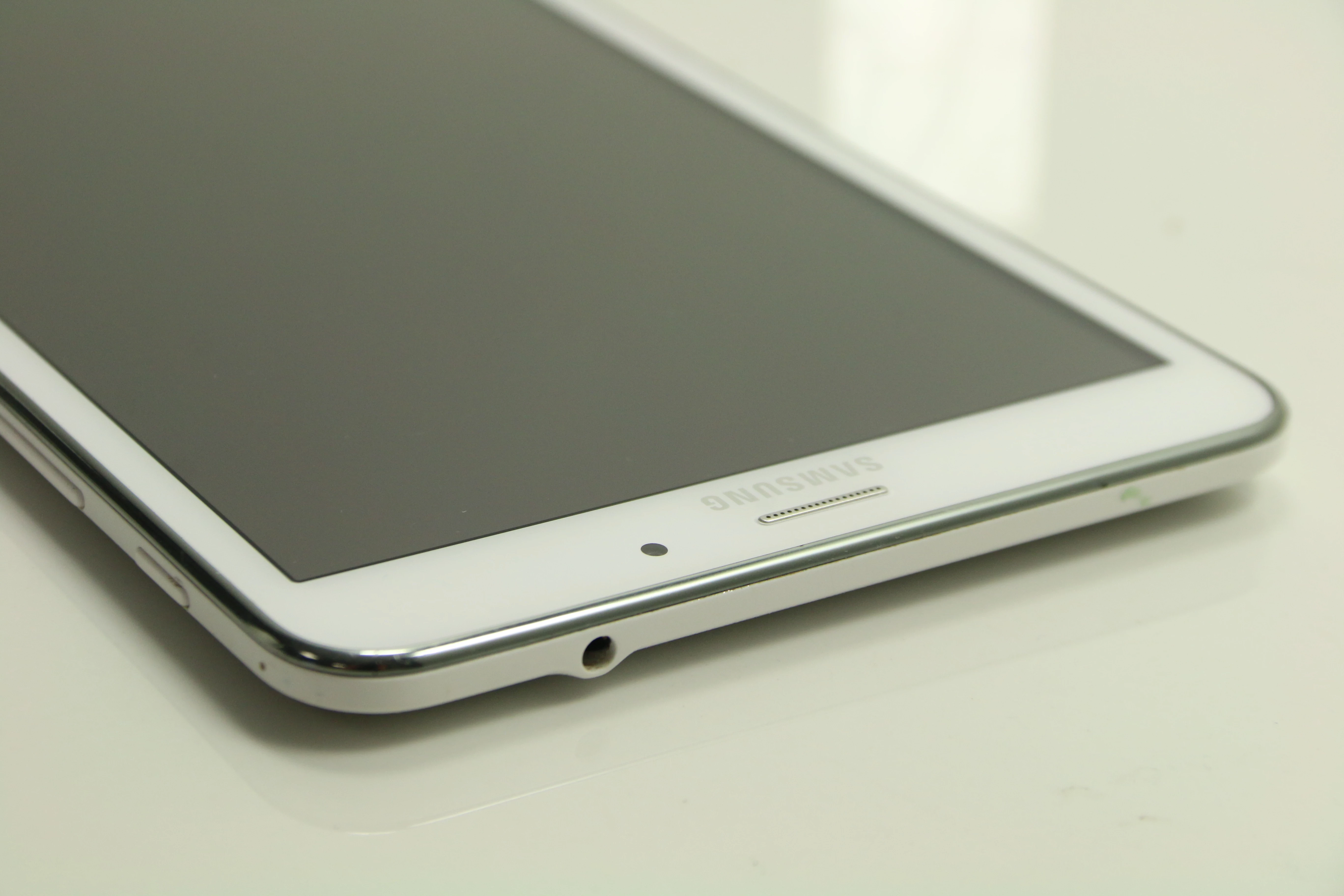 tablet-samsung-galaxy-tab-4-80-etui-system-operacyjny-android