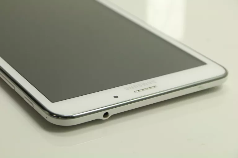 tablet-samsung-galaxy-tab-4-80-etui-system-operacyjny-android