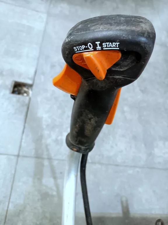 kosa-spalinowa-stihl-fs-100-odbior-osobisty-product-id-575cae67-7a1b-472d-9671-fd39cfc16408