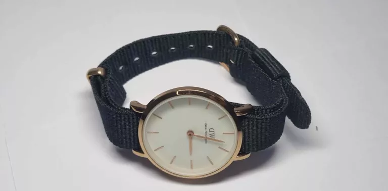 ZEGAREK DAMSKI DANIEL WELLINGTON / PUDEŁKO