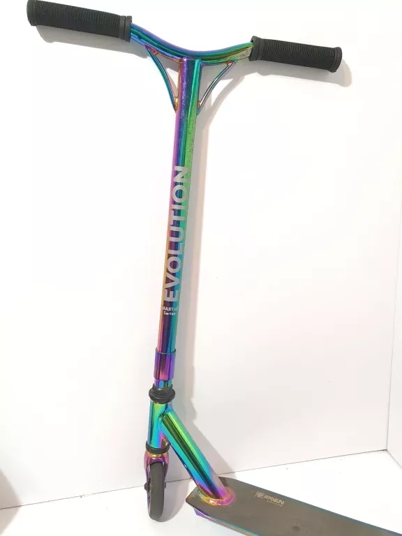 hulajnoga-raven-evolution-master-series-neo-chrome-stan-uzywany