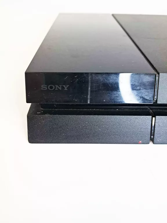 KONSOLA SONY  PLAYSTATION 4 + 2 ORYGINALNE PADY | OKABLOWANIE!