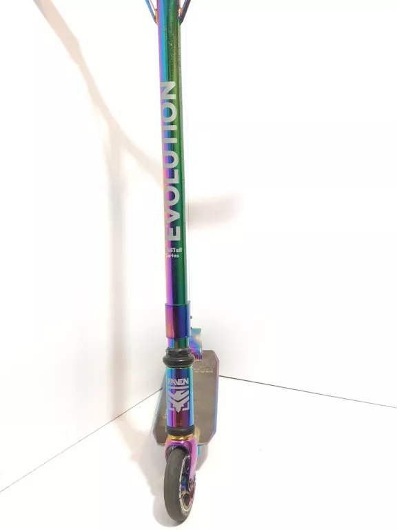 hulajnoga-raven-evolution-master-series-neo-chrome-liczba-kol-2