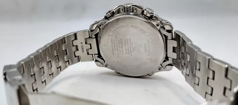 zegarek-casio-edifice-eqw-m710-rodzaj-analogowe