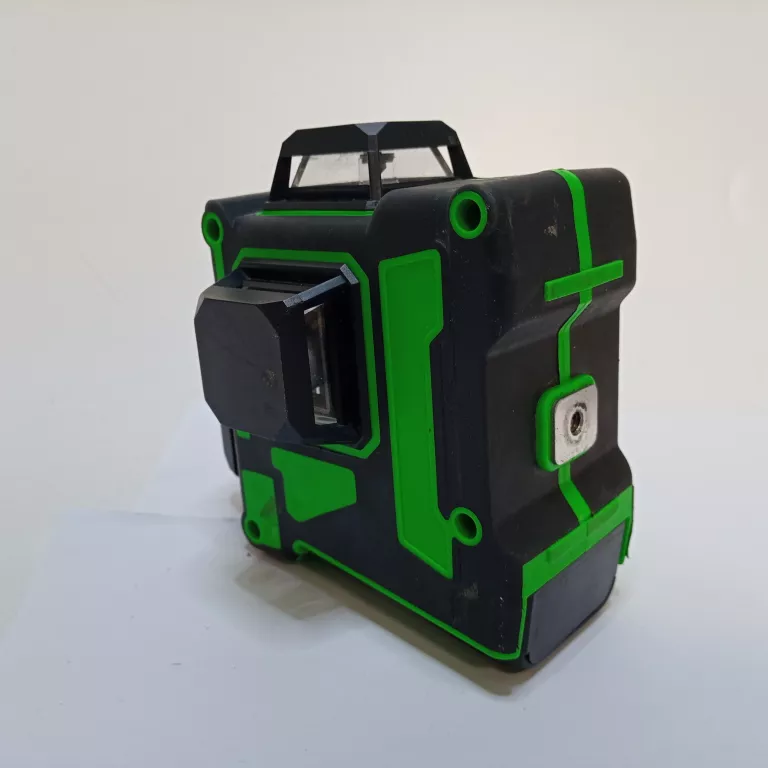 HILDA LASER SAMOPOZIOMUJĄCY 3D MT5