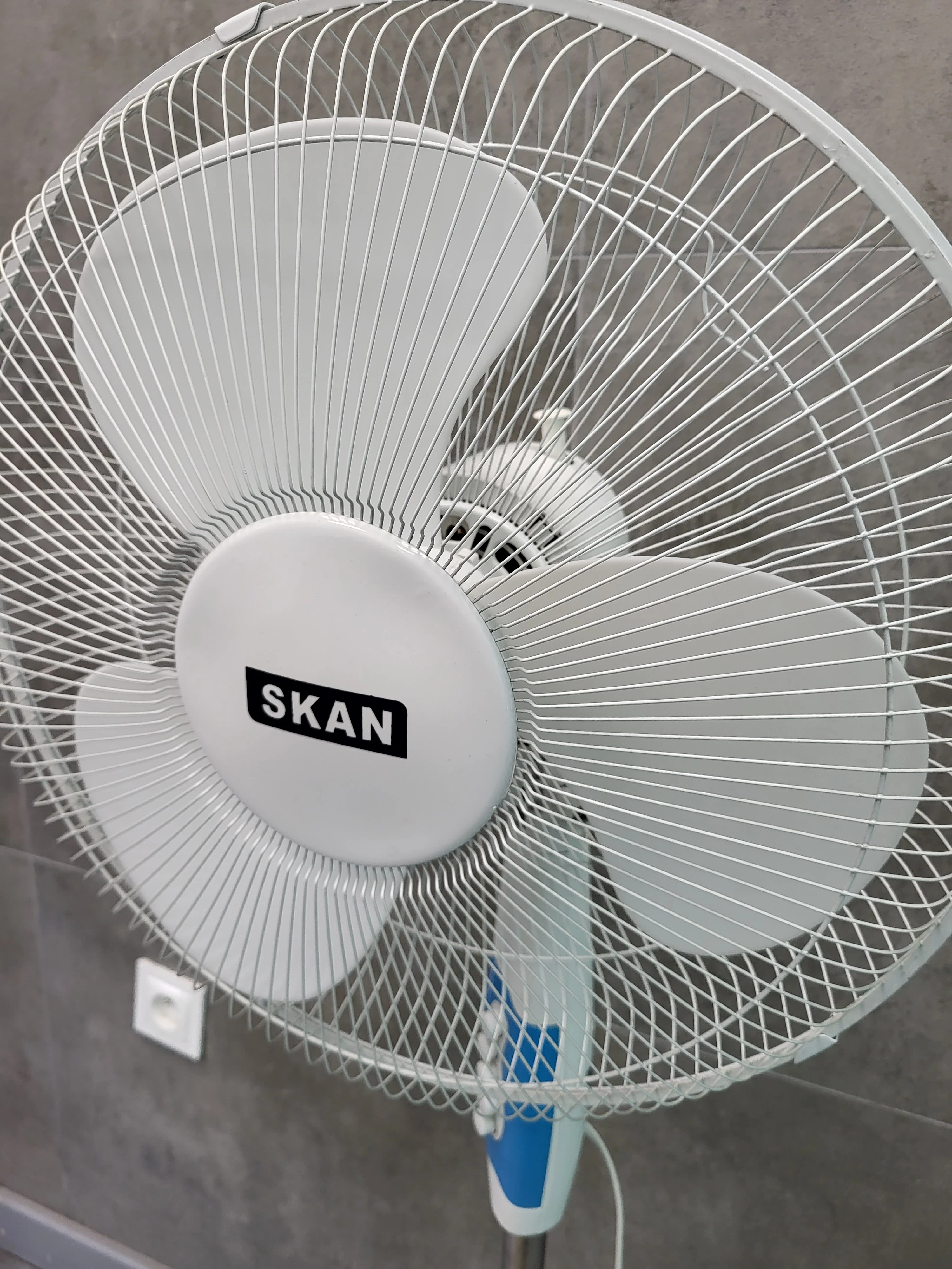 wentylator-stojacy-skan-stan-uzywany