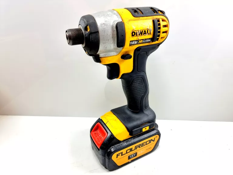 ZAKRETARKA DEWALT DCF885