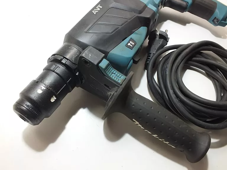 MŁOTOWIERTARKA MŁOT MAKITA HR2631/WALIZKA/PARAGON