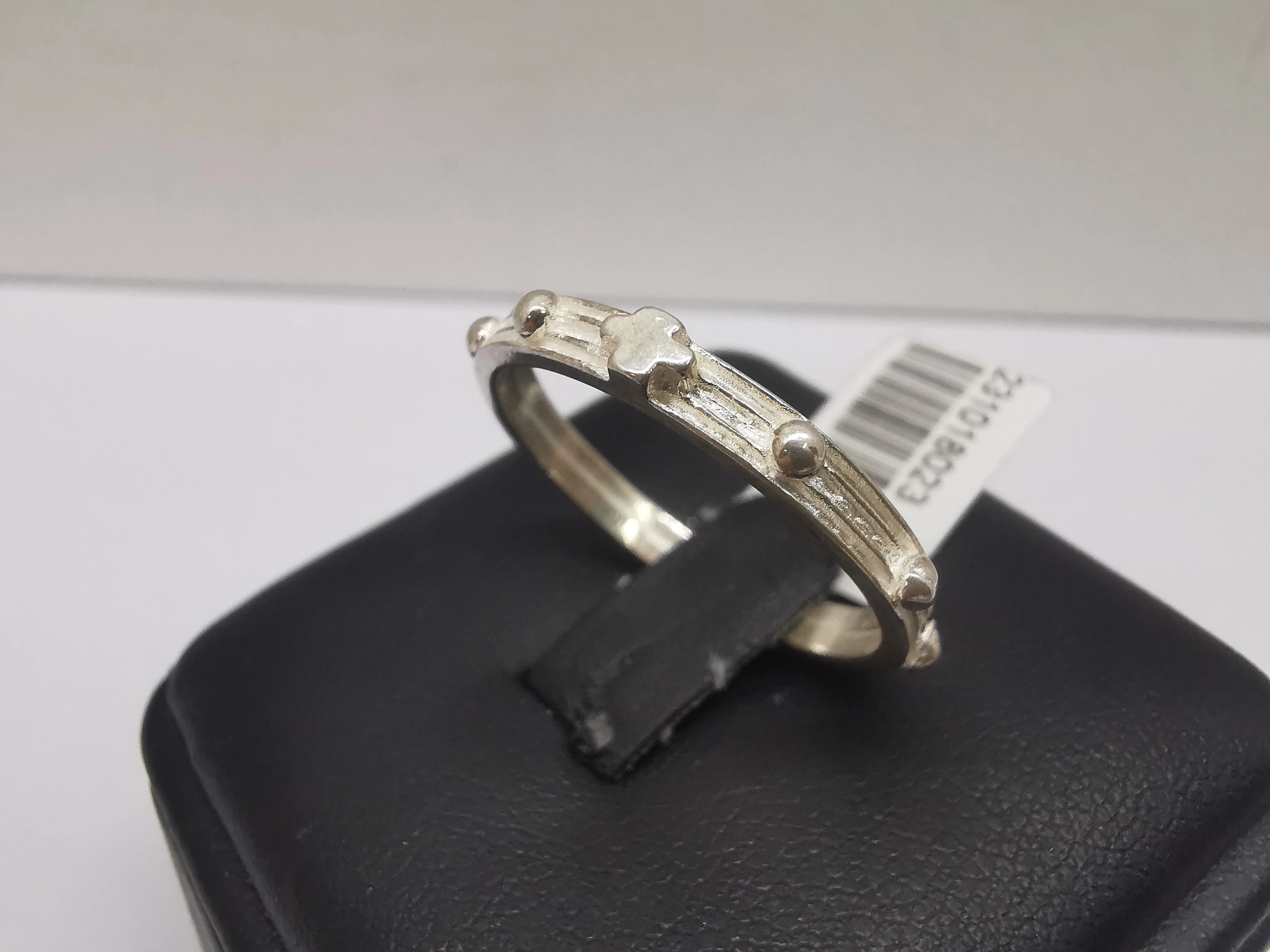 srebrny-pierscionek-263245-stan-uzywany