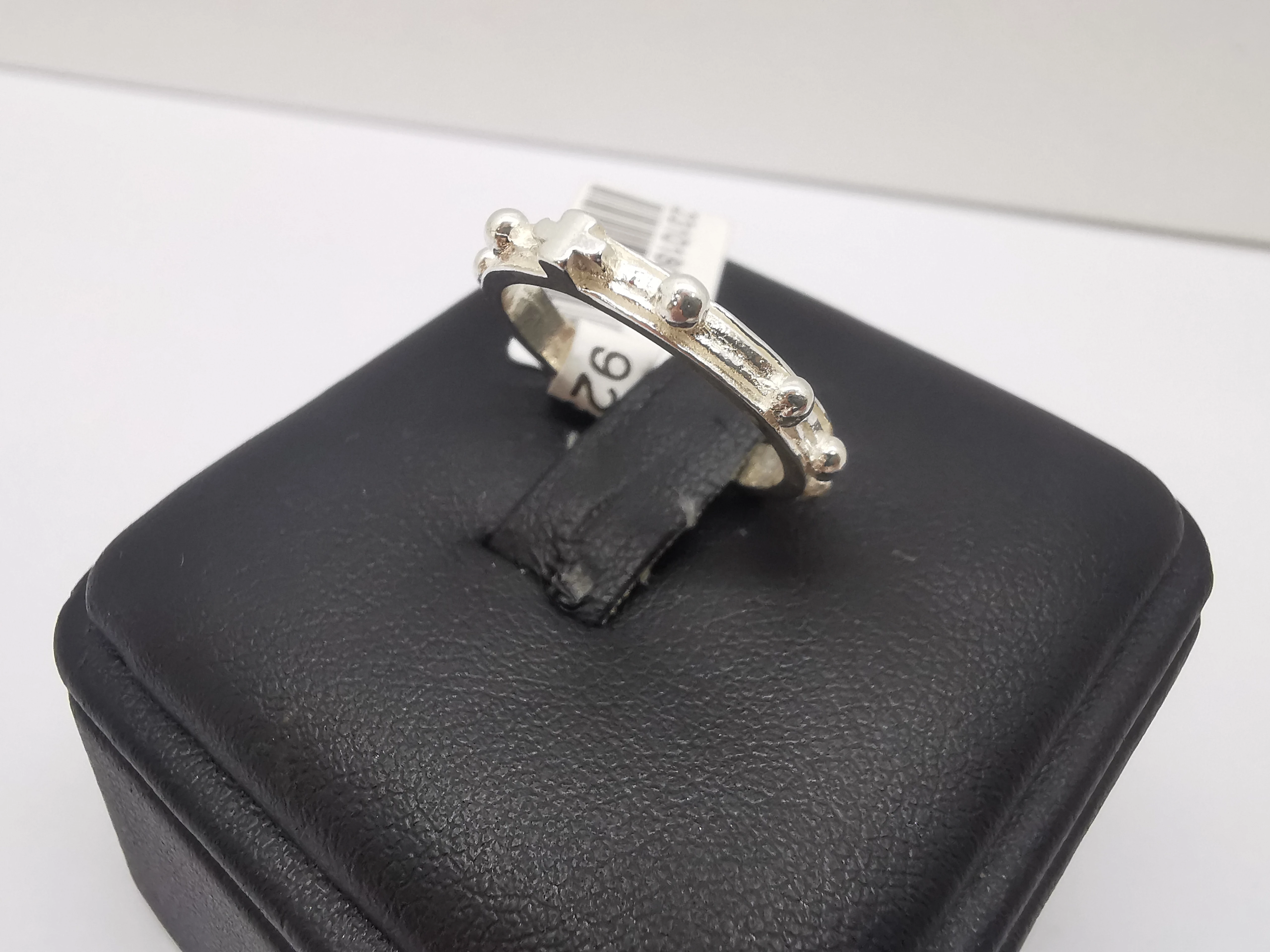 srebrny-pierscionek-20110-stan-uzywany