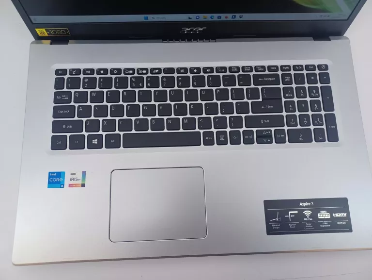 LAPTOP ACER ASPIRE 3 (A317-53) 17,3 " INTEL CORE I5 8 GB / 512 GB