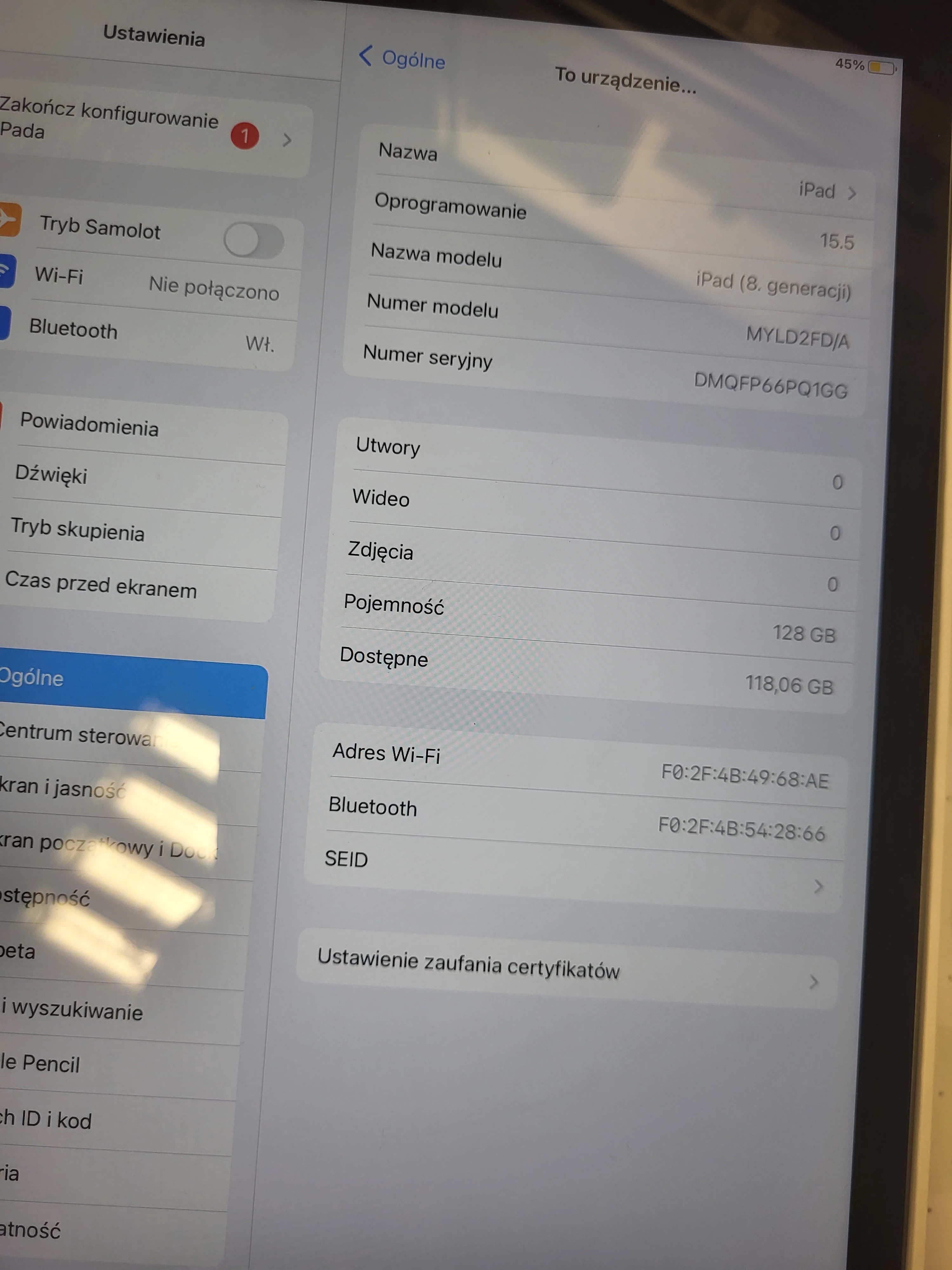 tablet-ipad-2270-8-gen-transmisja-danych-4g-lte