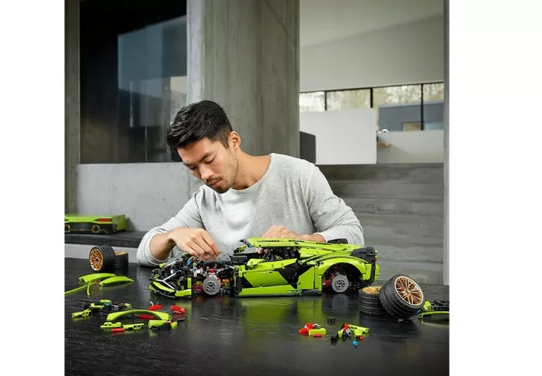 LEGO TECHNIC LAMBORGHINI SIAN FKP 37 42115