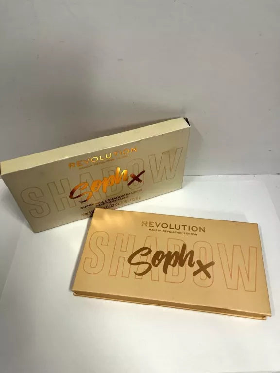 PALETA REVOLUTION SOPH X SUPER SPICE SHADOW PALETTE