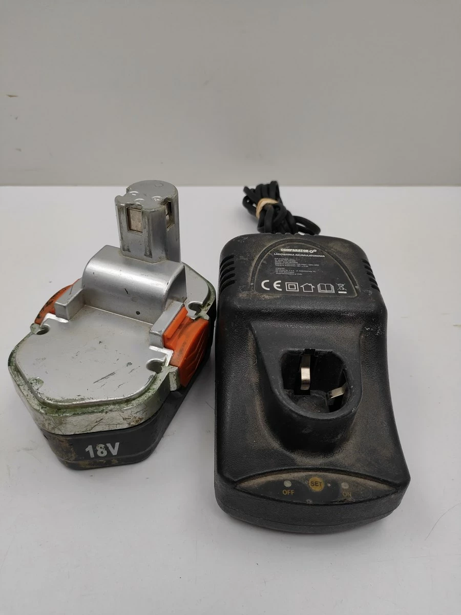 wkretarka-comparator-d332t18-18v-2x-bateria-ladowarka-stan-uzywany