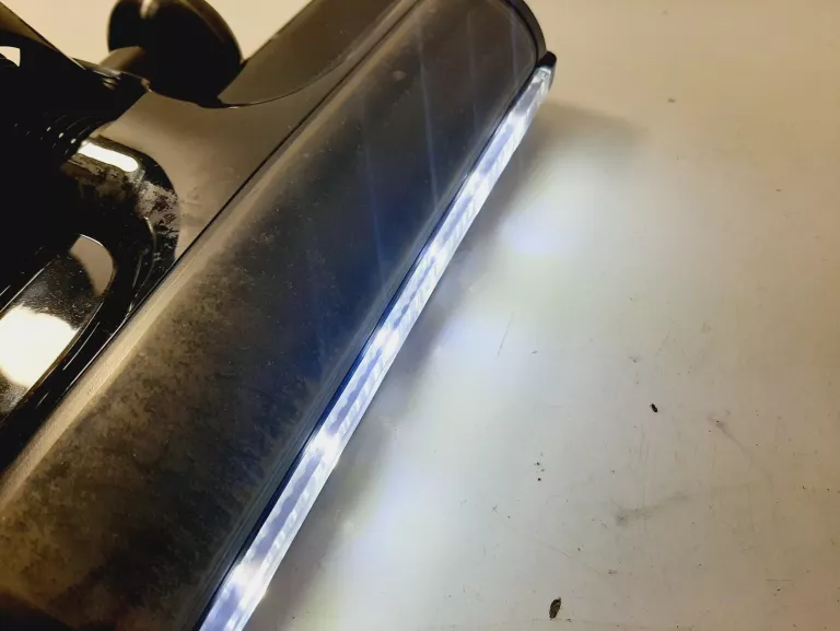 odkurzacz-pionowy-bezprzewodowy-qilive-q5660-uszkodzony-pojemnosc-zbiornika-na-kurz-050