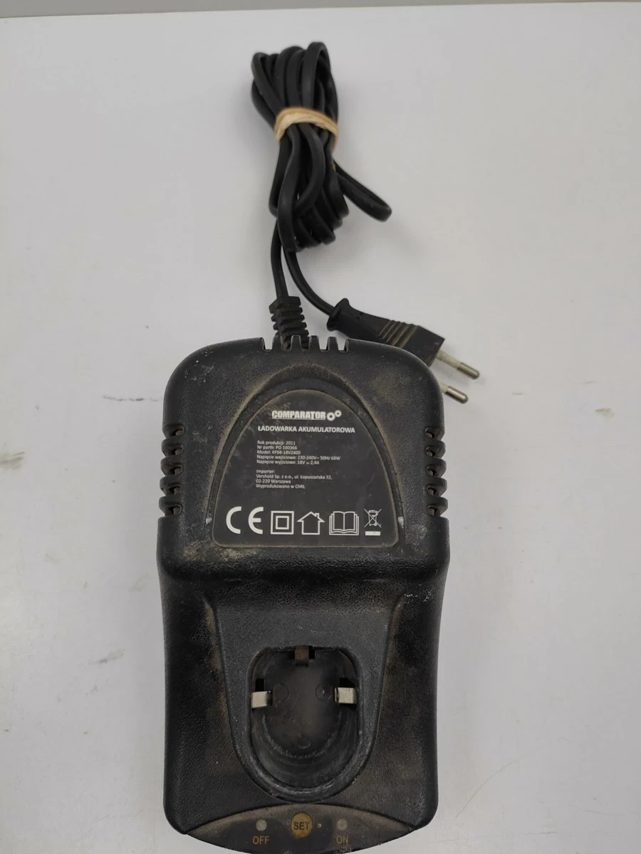 wkretarka-comparator-d332t18-18v-2x-bateria-ladowarka-napiecie-v-18-v