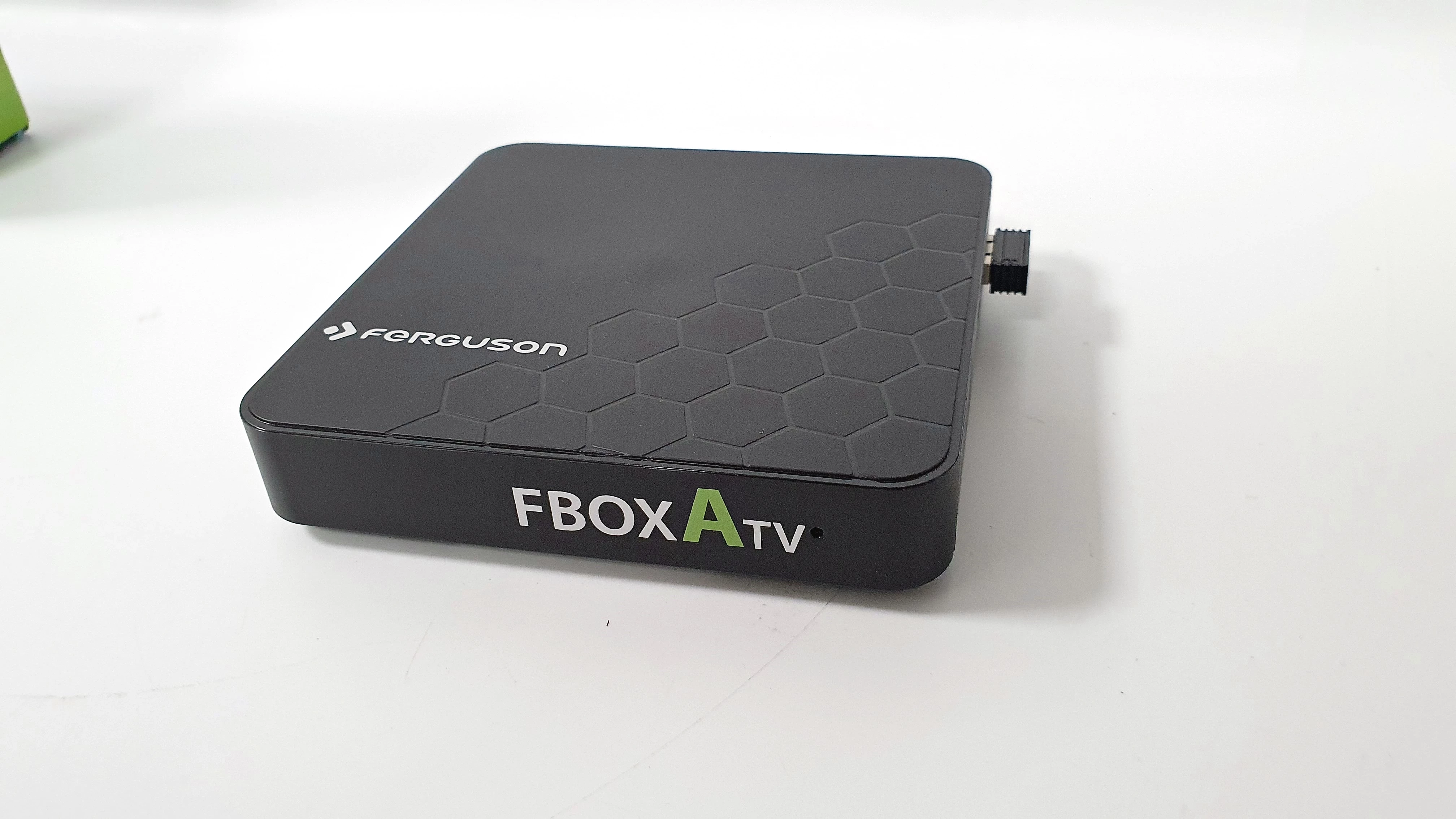 ferguson-fbox-atv-smart-tv-android-2x-pilot-ean-gtin-5907115003306