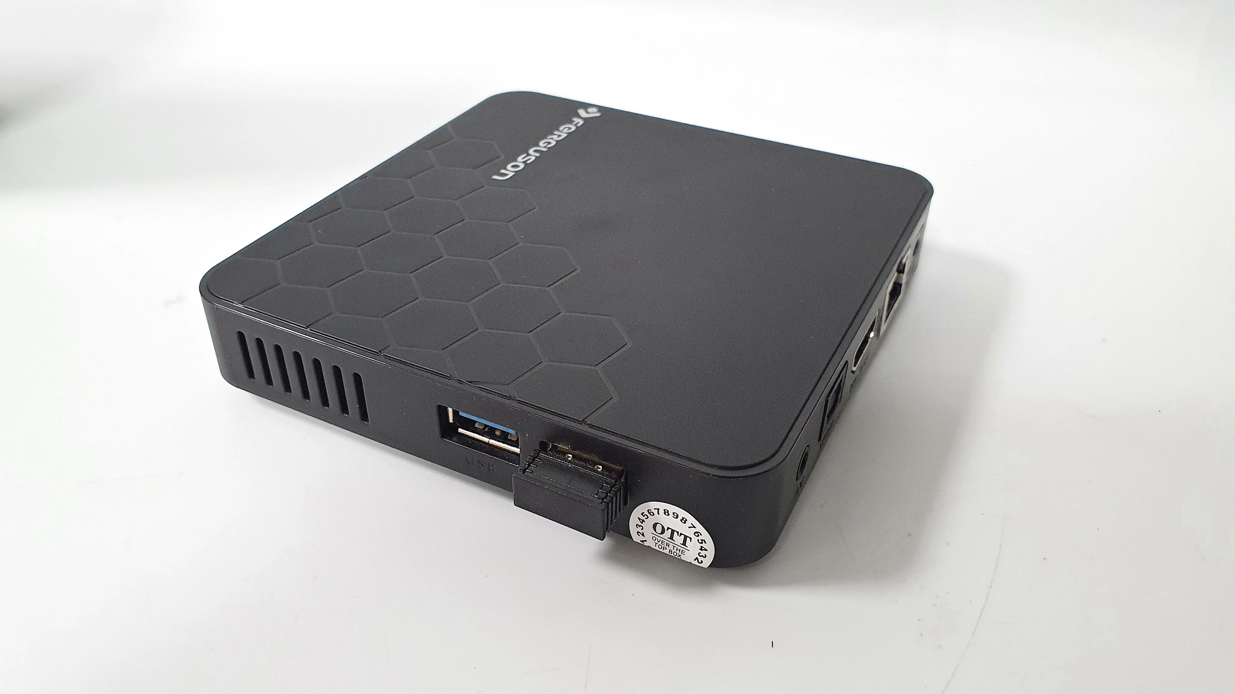 ferguson-fbox-atv-smart-tv-android-2x-pilot-kod-producenta-fbox-atv-sr-410